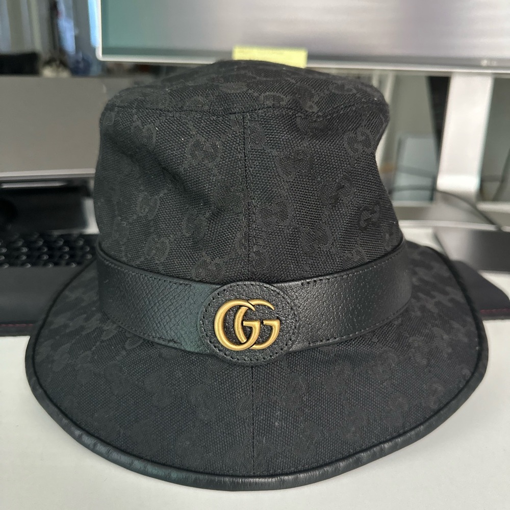 Gucci XL Canvas Bucket hat (Black)